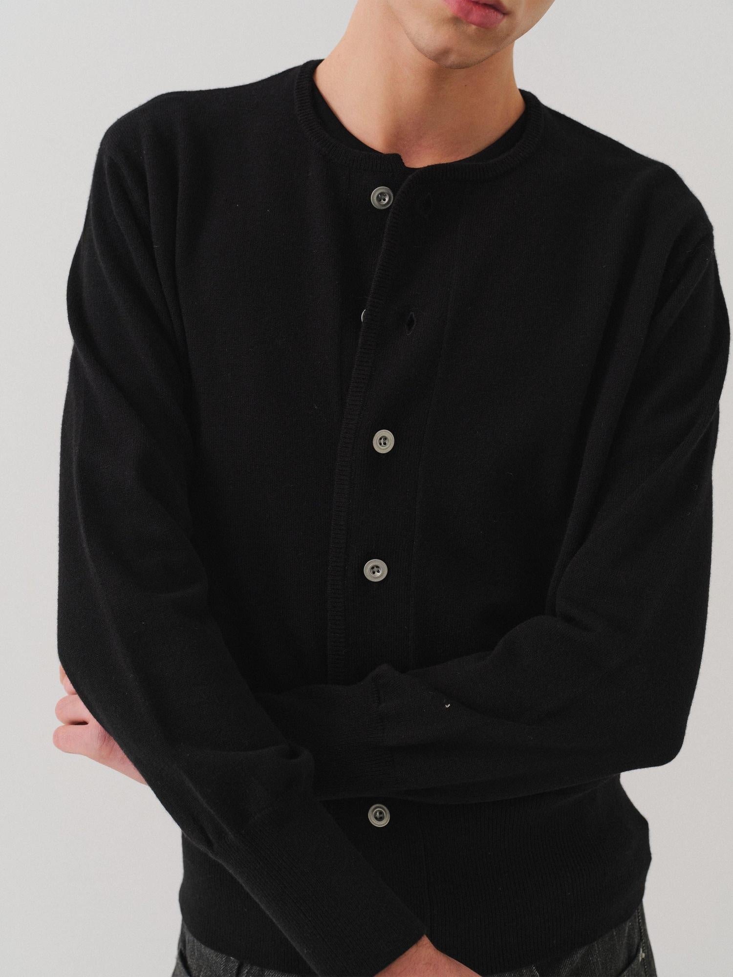VLABMADE Soft Handstitched Slim Cropped Round Neck Unisex Wool Blend Button Cardigans