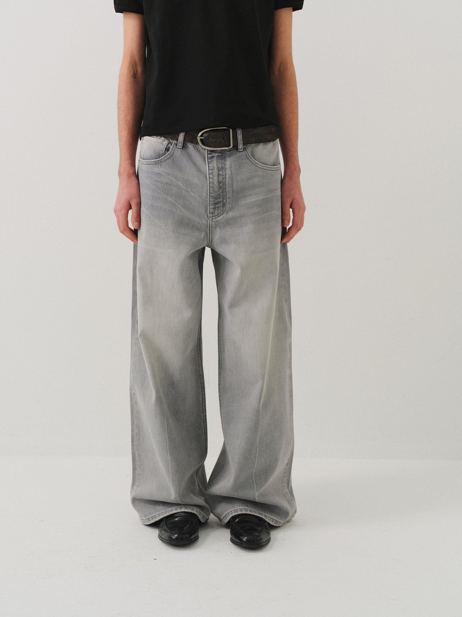 VLABMADE Vintage Distressed Washed Mid Rise Relaxed Unisex Grey Denim Straight-Leg Jeans