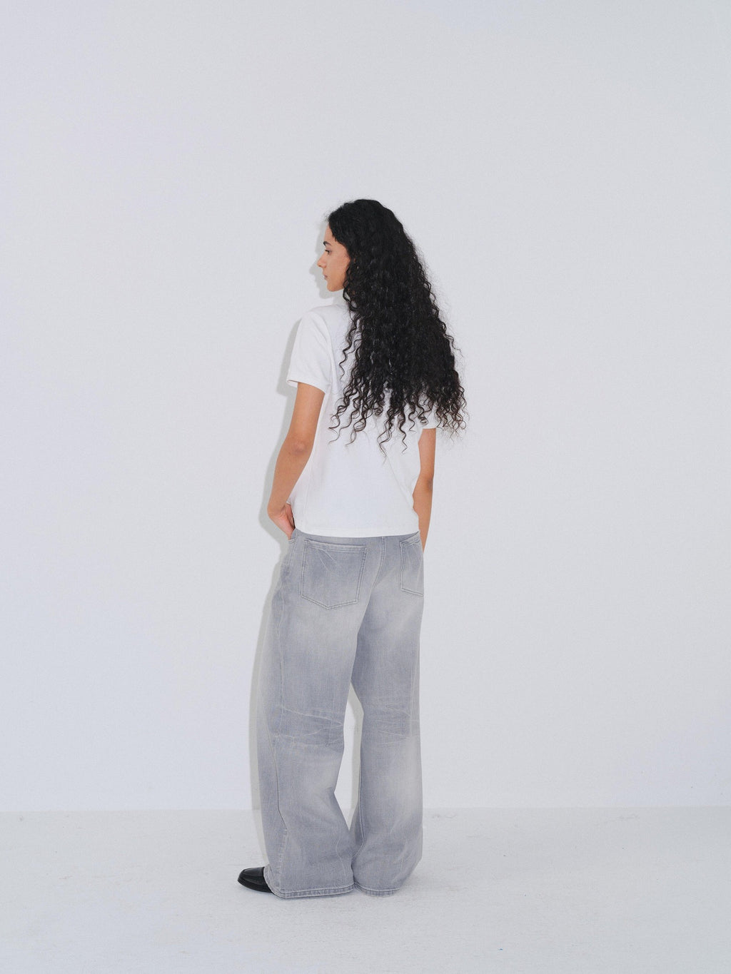 VLABMADE Vintage Distressed Washed Mid Rise Relaxed Unisex Grey Denim Straight-Leg Jeans