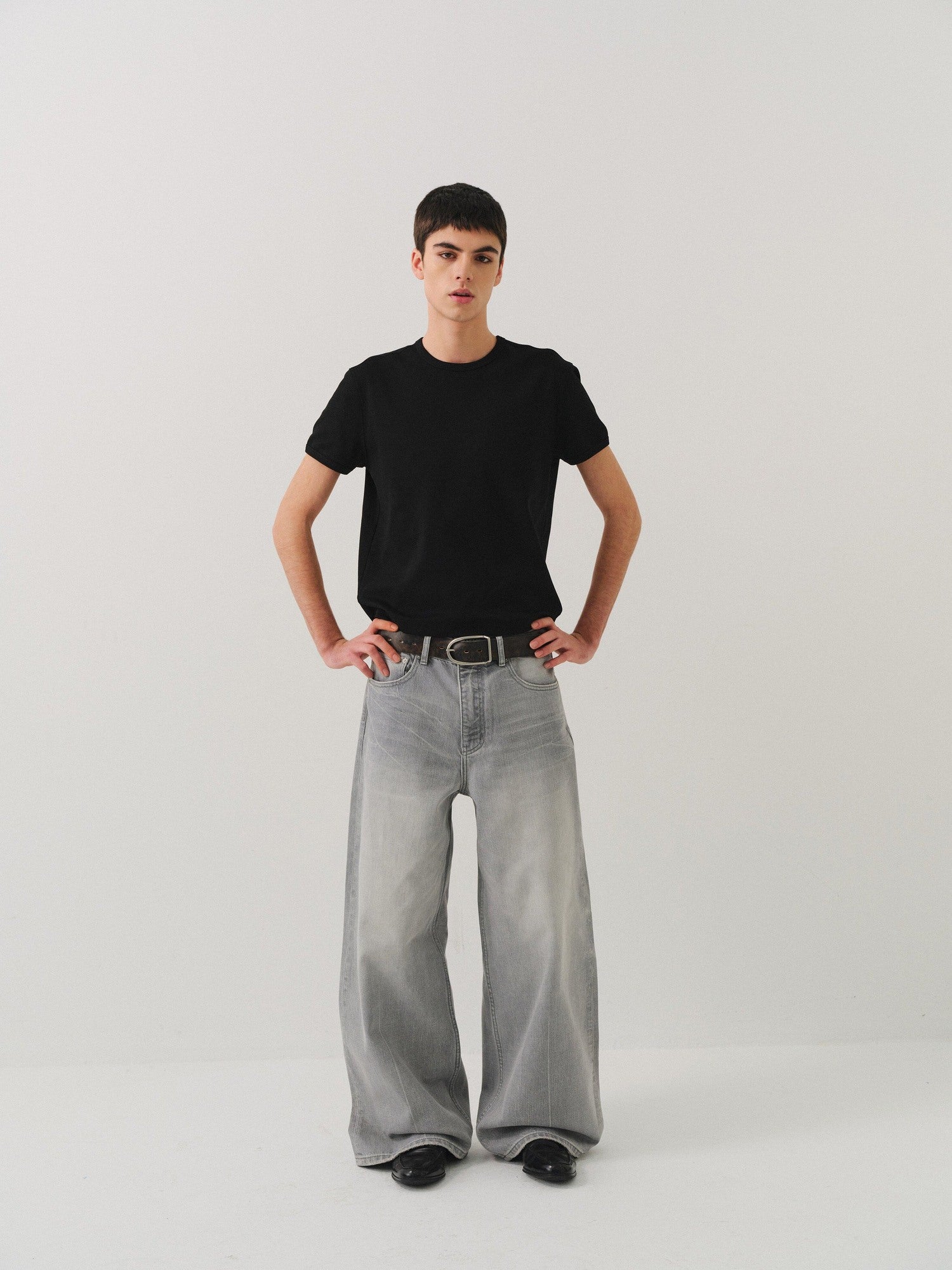 VLABMADE Vintage Distressed Washed Mid Rise Relaxed Unisex Grey Denim Straight-Leg Jeans