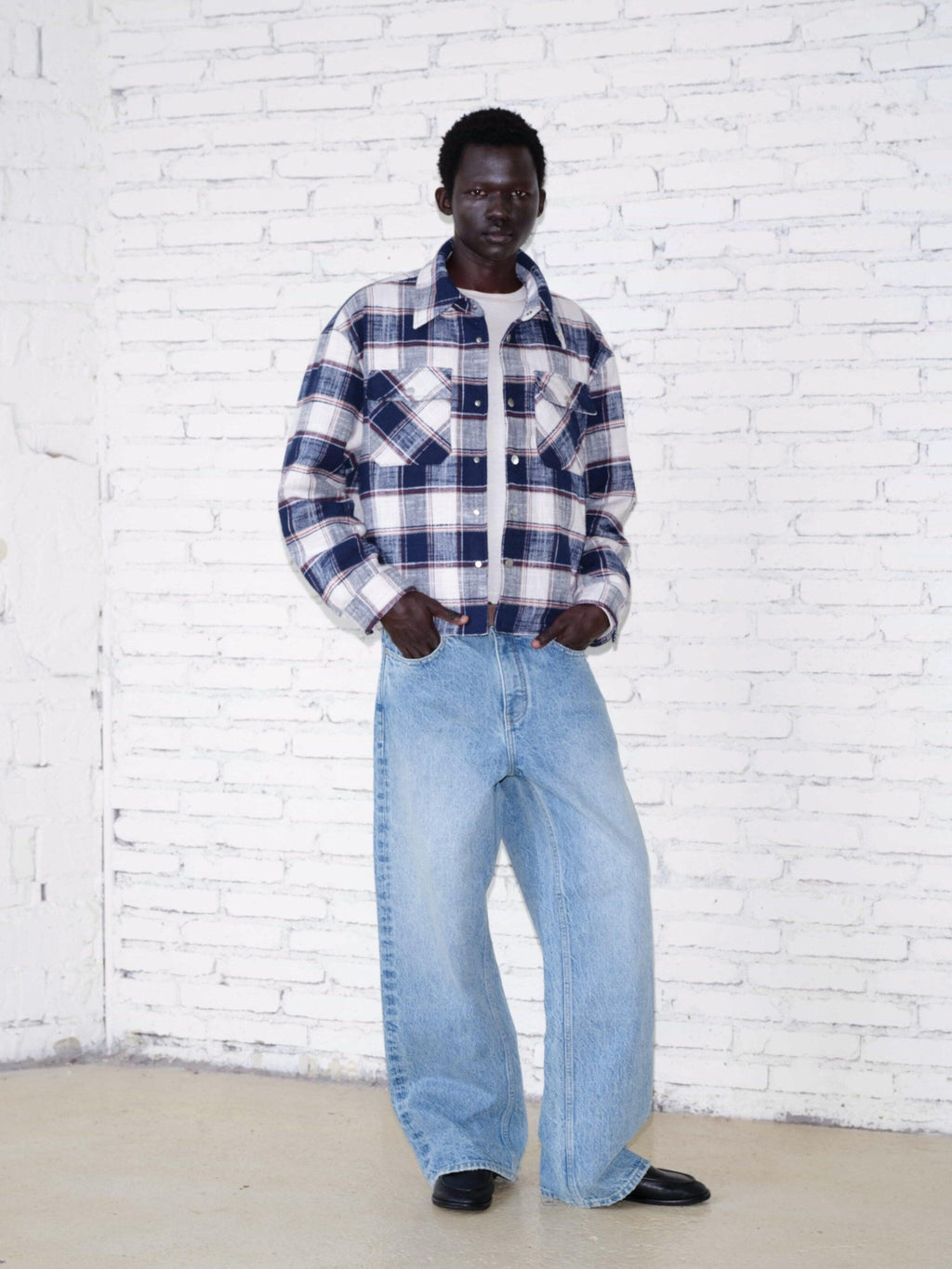 VLABMADE Washed Distressed Mid Rise Loose Fit Durable Cotton Straight-Leg Jeans