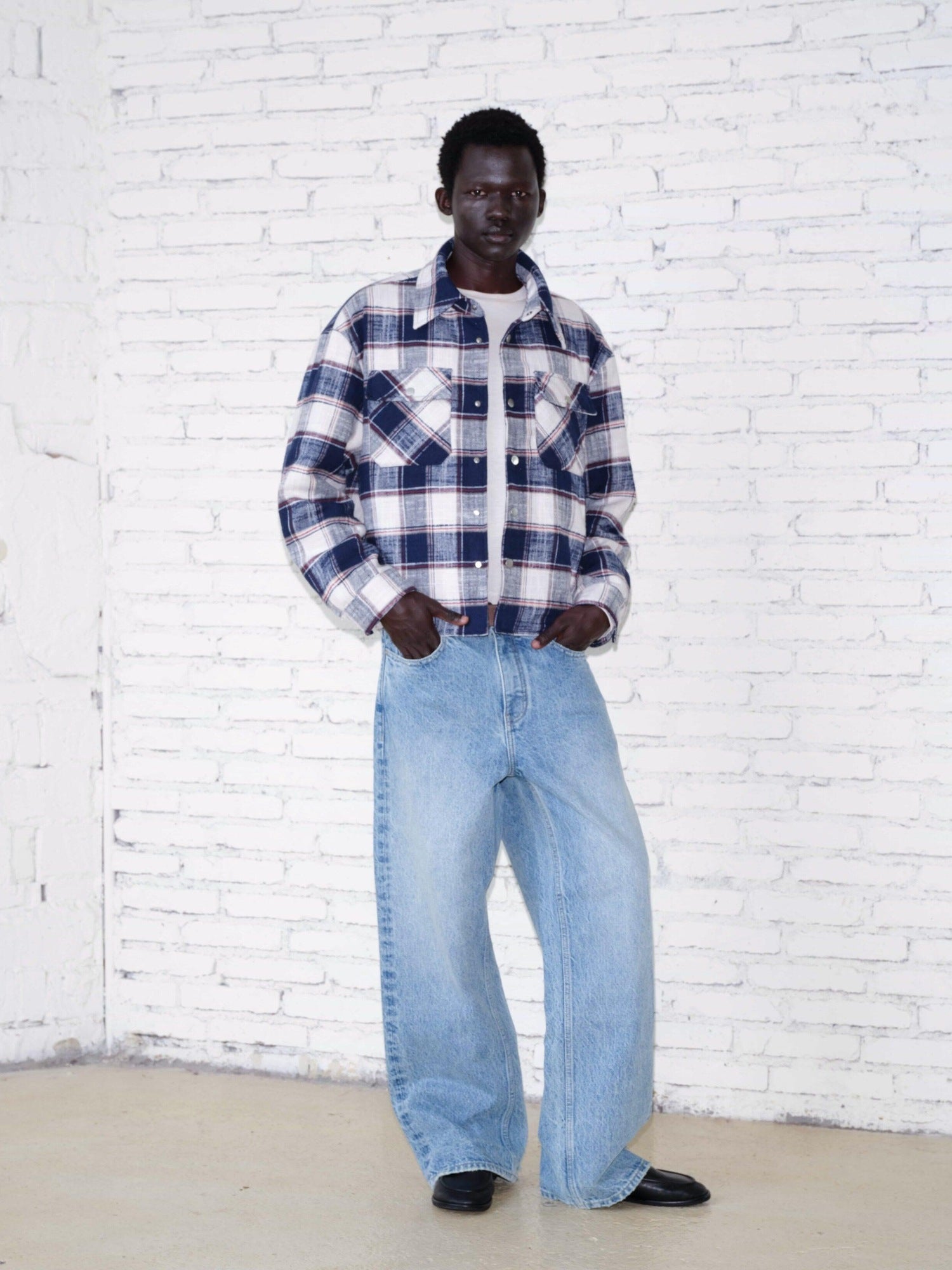 VLABMADE Washed Distressed Mid Rise Loose Fit Durable Cotton Straight-Leg Jeans
