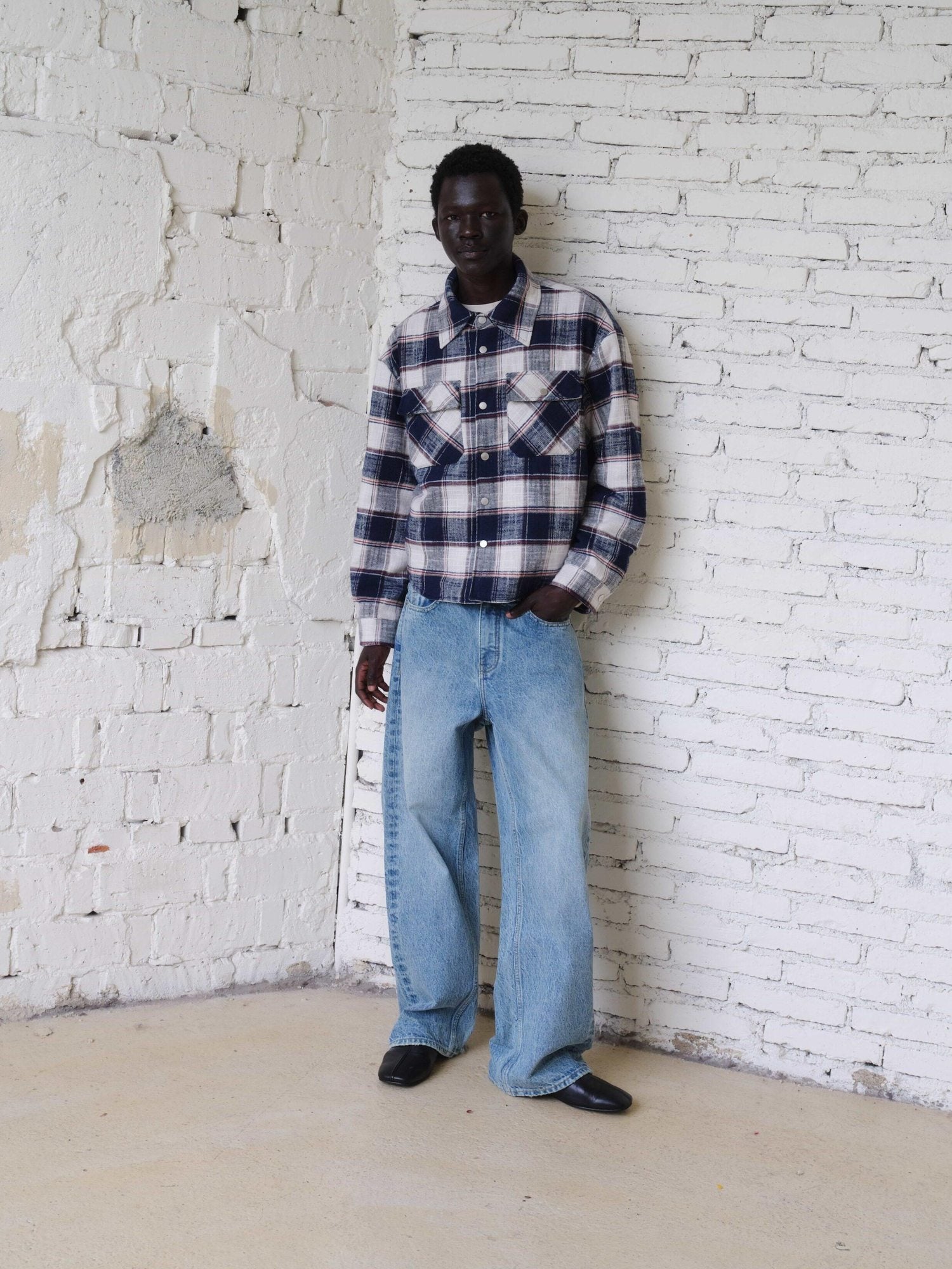 VLABMADE Washed Distressed Mid Rise Loose Fit Durable Cotton Straight-Leg Jeans