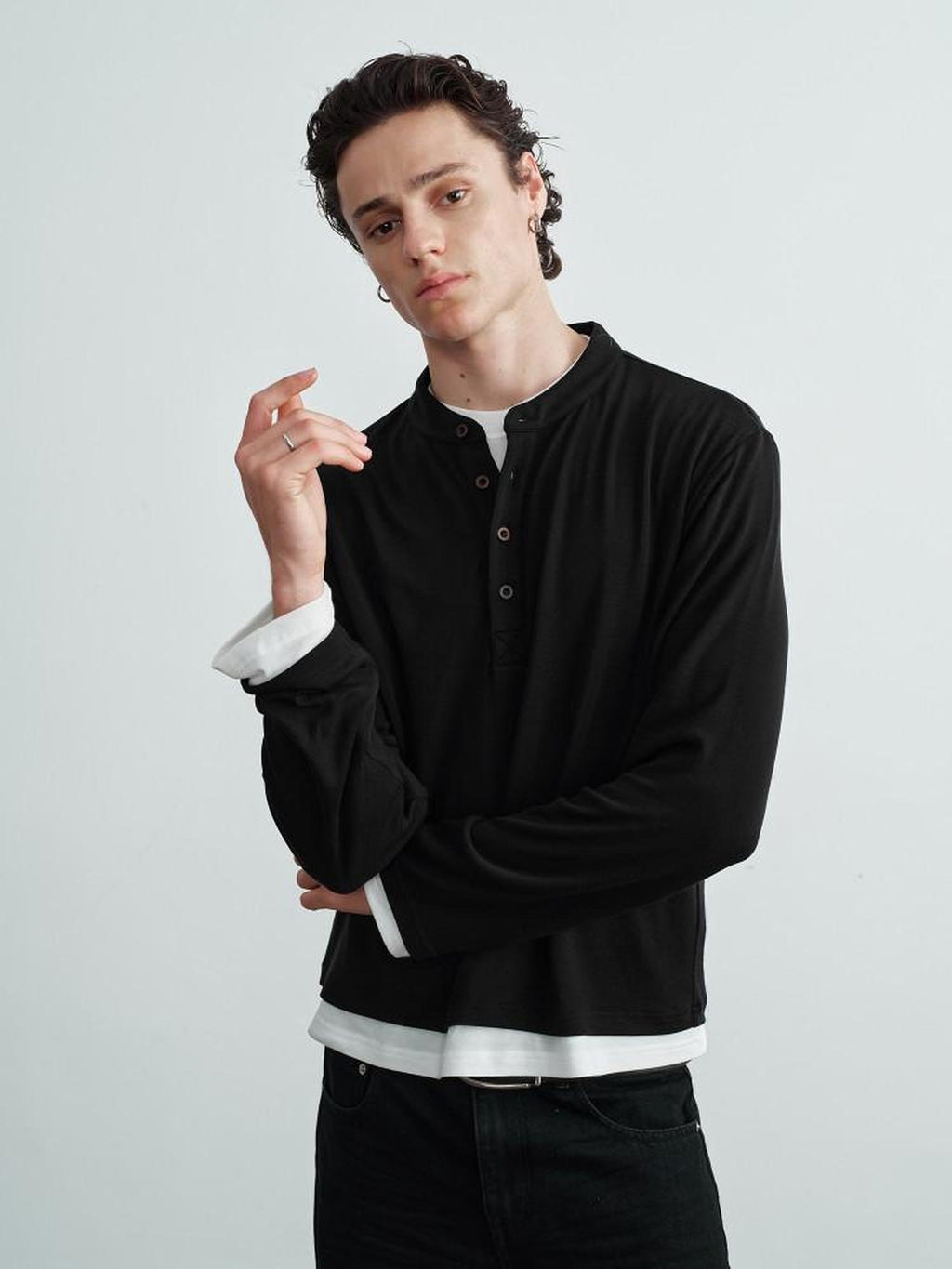 VLABMADE Wrinkle Resistant Colorblock Loose Fit Mens Henley Knitted Long Sleeve T-Shirts