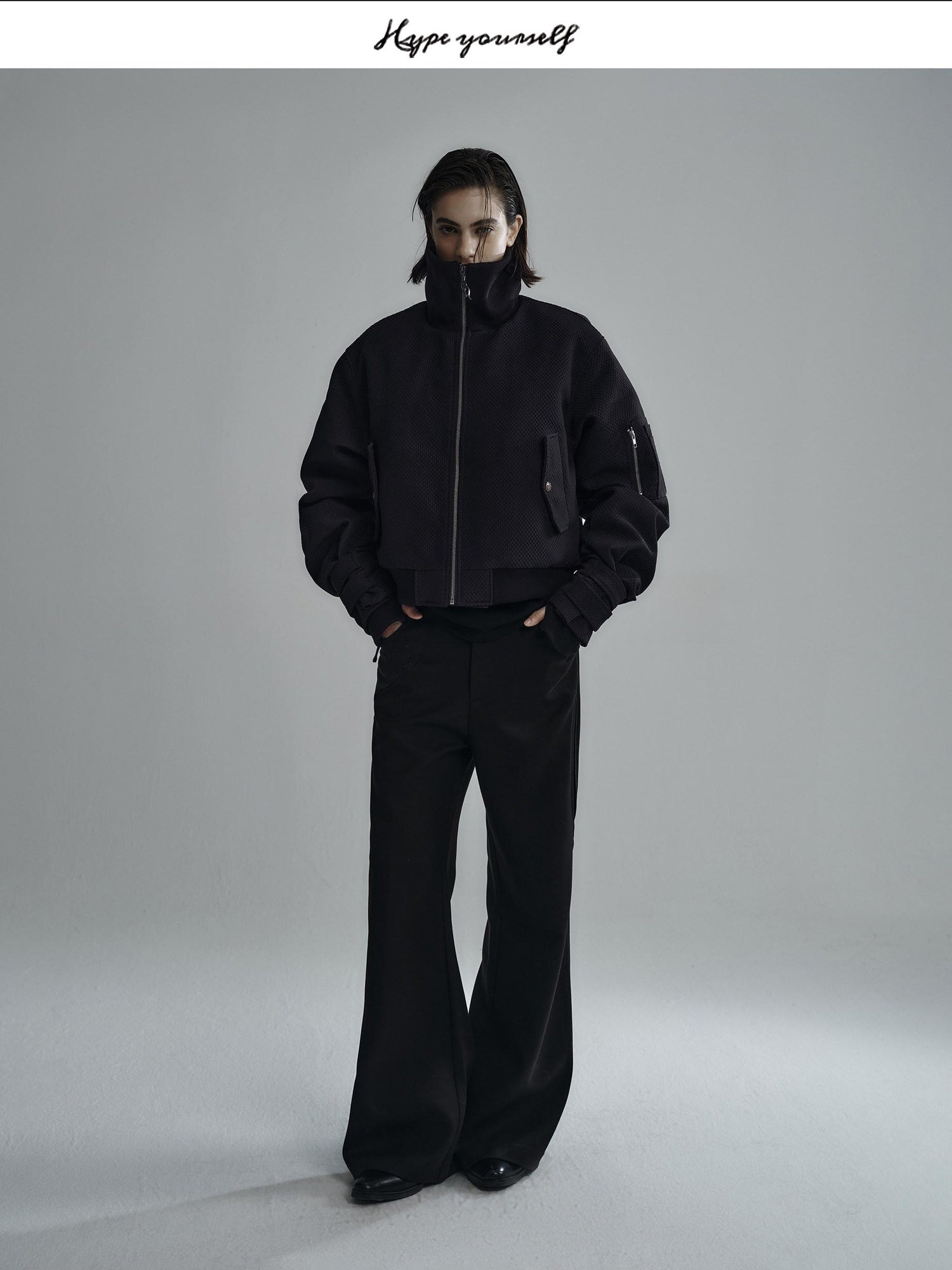 Hypeyourself Thick Fleece Lined Cropped Boxy Stand Collar Unisex Black Zipper Puffer Jackets