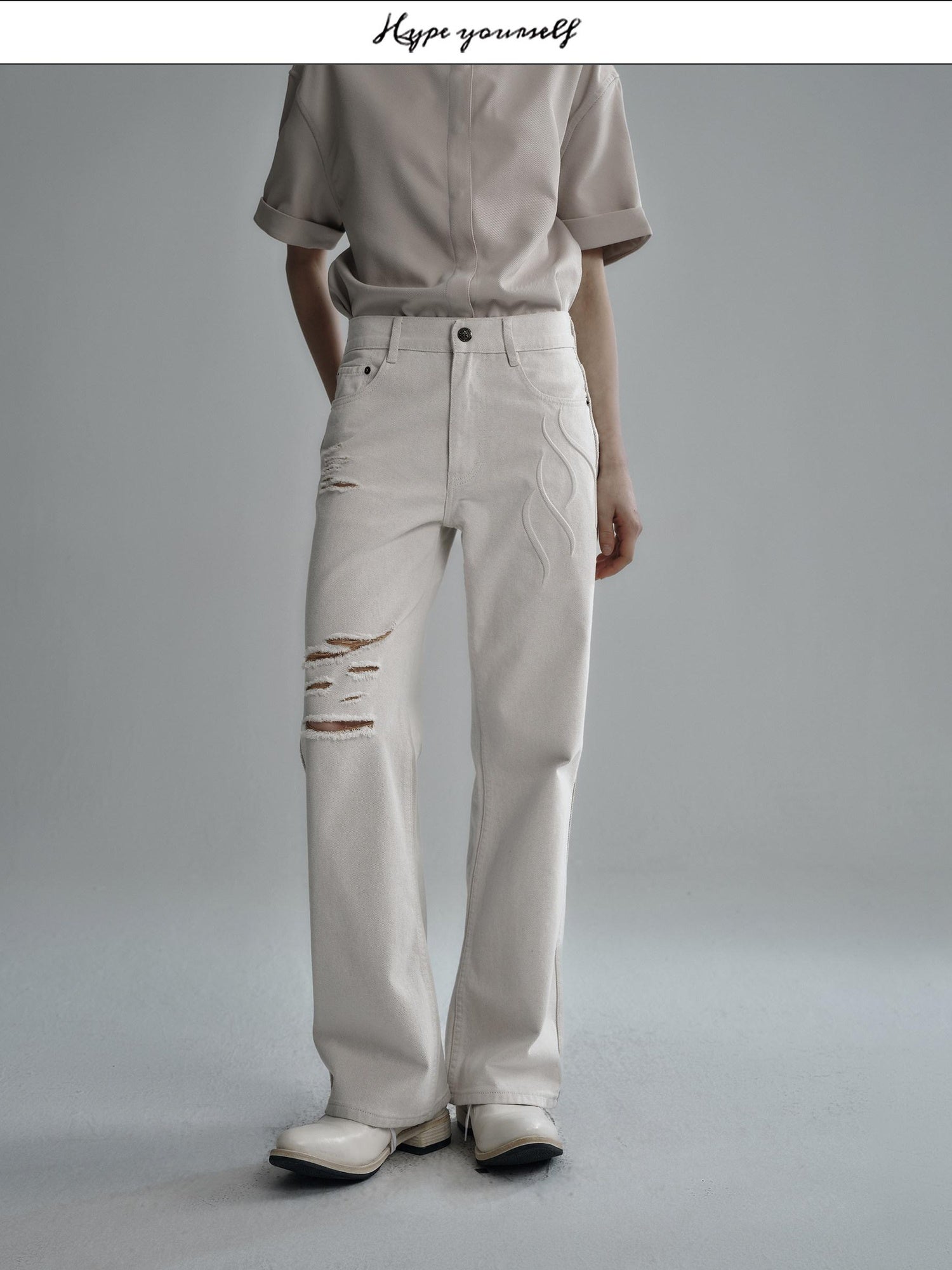 Hypeyourself 100 Percent Cotton Mid Rise Pleated Euro Casual Youth White Flared Jeans
