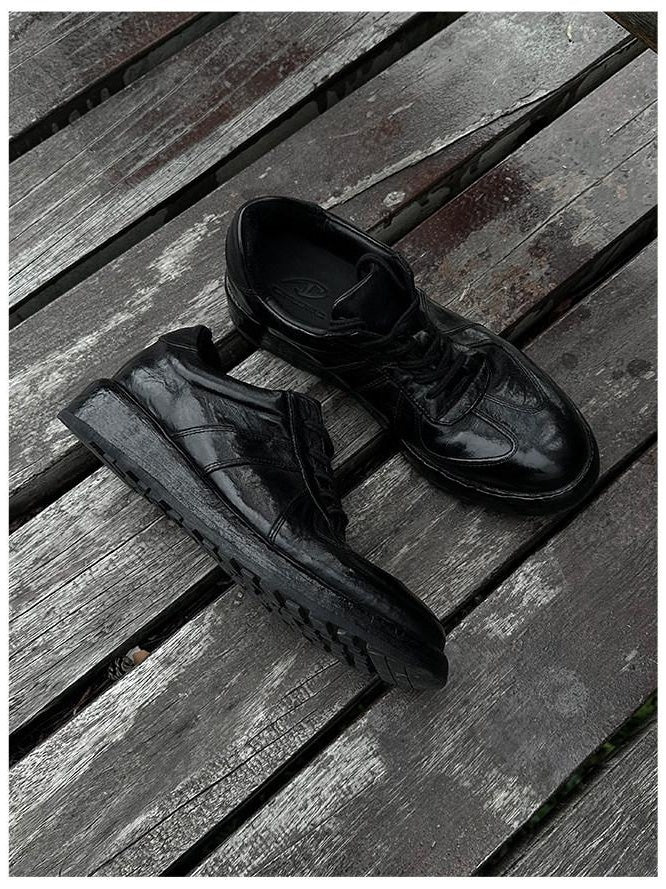 CATSSTAC Durable Horse Leather Casual Low Profile Lace Up Black German Trainer Sneakers