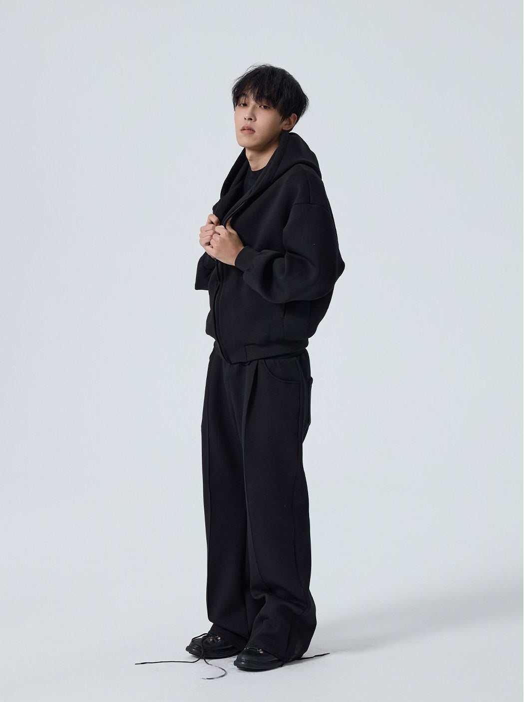 4JUNKS Shape Retention Loose Hooded Zip Top Unisex Nylon Black Gray Top & Pants Sets