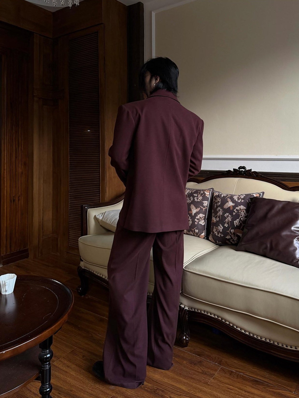 BALITONE Burgundy Black Buttoned Peak Lapel Business Casual Rear Vent Oversized Suits
